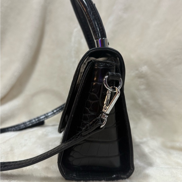 Elegant Antik Kraft Black Crocodile-Embossed Handbag, crossbody or handle - Picture 3 of 11